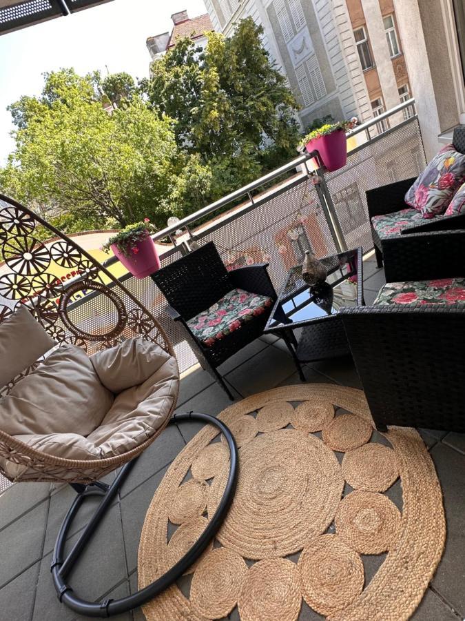 Citycenter+terrace+parking Apartment Wien